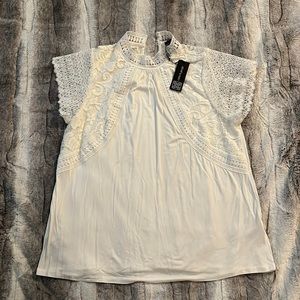 Lace Trim Sleeve Blouse.